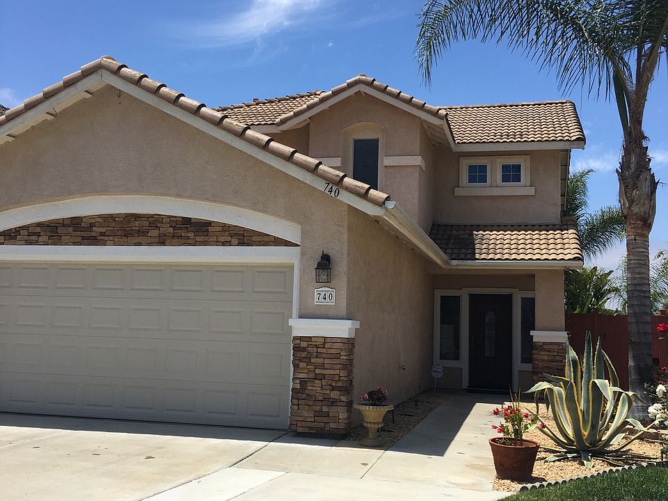 1st image of 740 Santa Barbara Dr