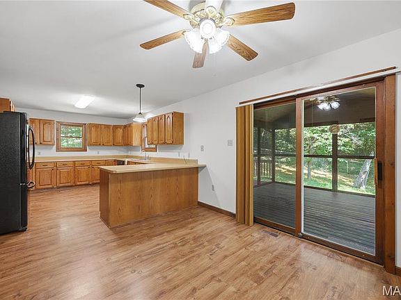 4th image of 8575 Buxton Acres Rd