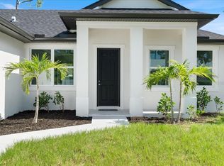 3299 Pinetree St, Port Charlotte, FL 33952