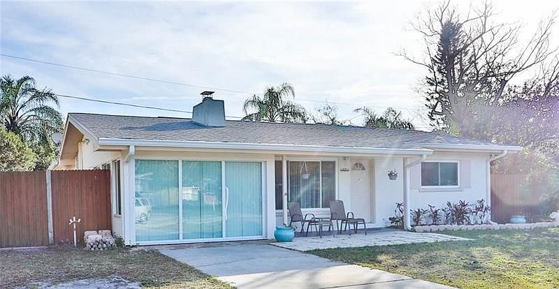 1st image of 1501 Country Ln E
