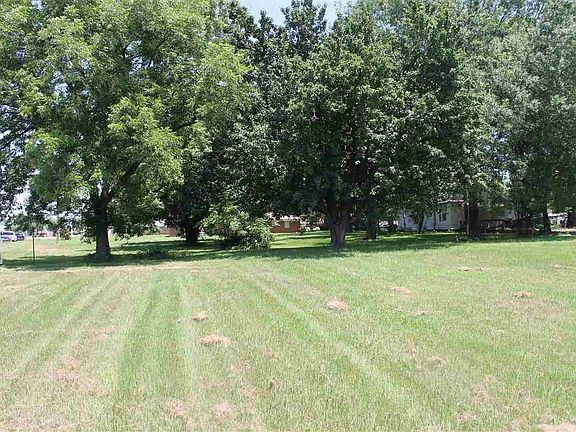 3rd image of 2755 E 39th