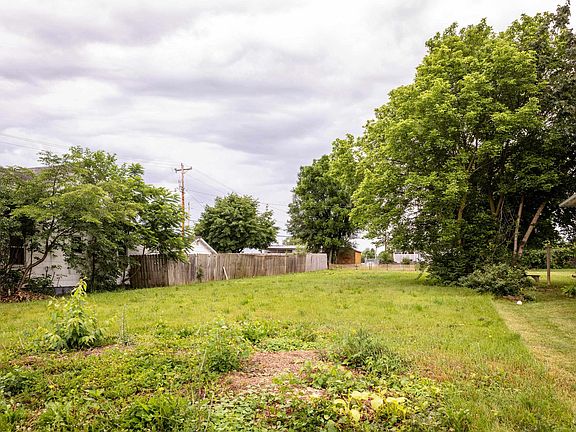 2nd image of 611 Lee Ave