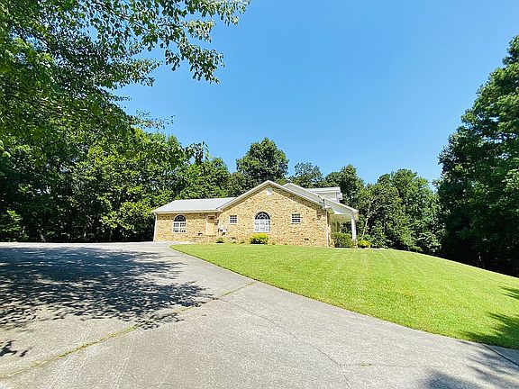 4th image of 797 Pleasant Valley Church Rd