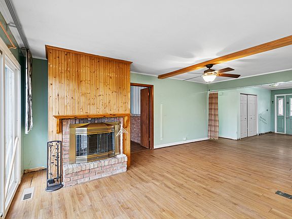 5th image of 28 W Rocket Cir