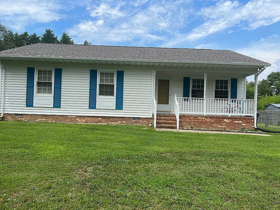 1st image of 208 Galaxie Dr