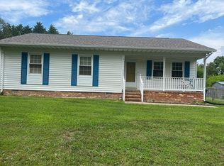 208 Galaxie Dr, Fredericksburg, VA 22407