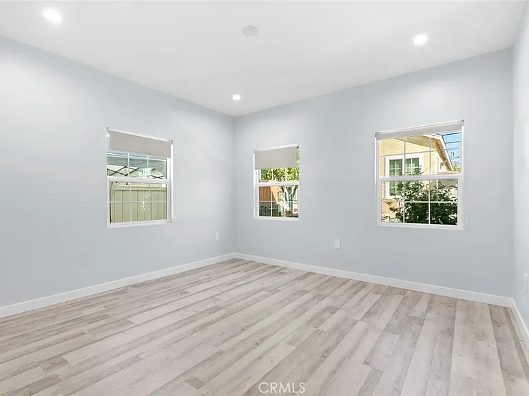 545 Ivy — Photo 19