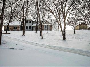 N7047 Sunrise Ln, Holmen, WI 54636