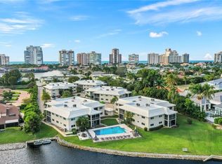 4160 Crayton Rd APT A8, Naples, FL 34103