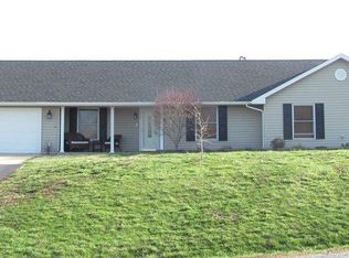 78 Orchard Hill Rd, Murphysboro, IL 62966