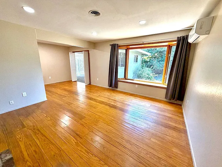 785 Duke Cir — Photo 25