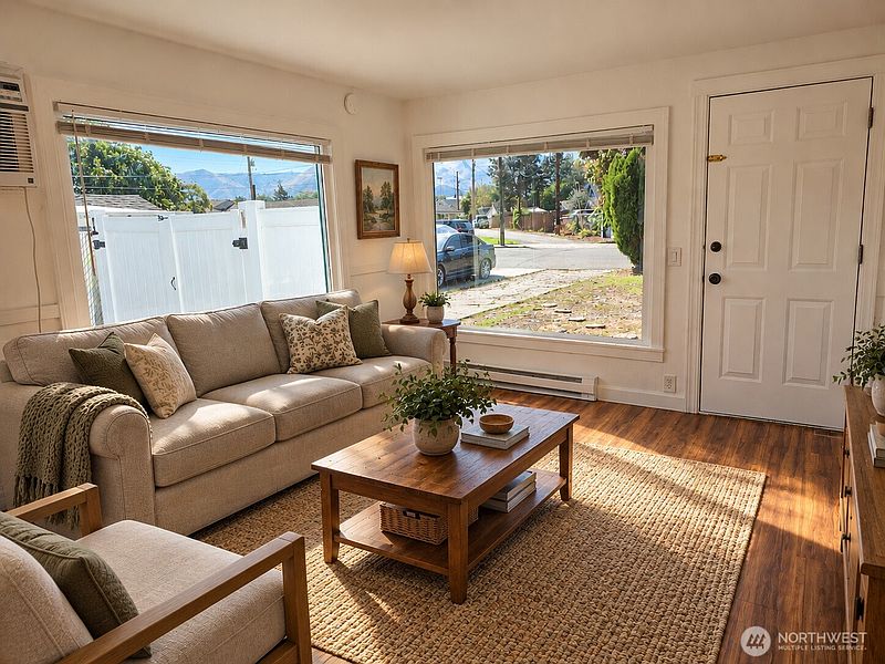 5th image of 525 Ross Avenue