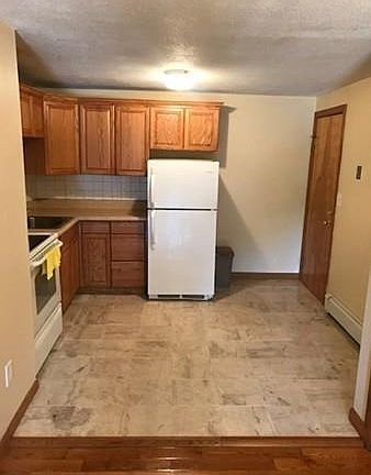 4th image of 18 Woodman Way APT 24