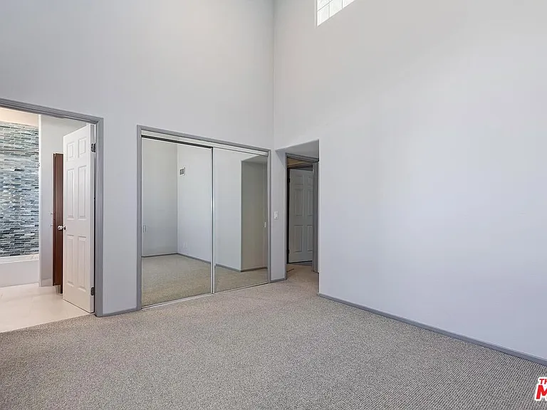 2333 Oak St #3 — Photo 25