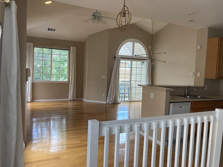 1381 Carlyle Park Cir — Photo 5
