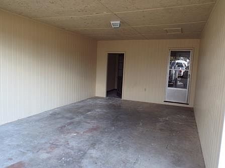 2nd image of 3911 Brookcrest Dr NE