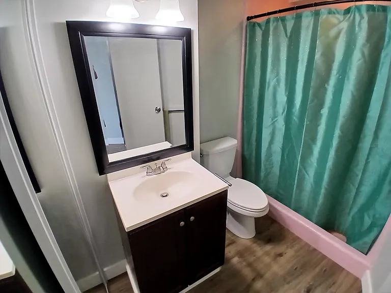 750 Amana St #211 — Photo 4