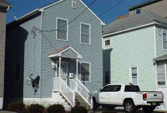 2nd image of 1913 Hummock Ave