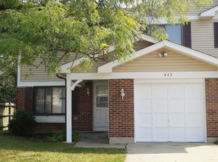 443 Pacific Ct, Wheeling, IL 60090