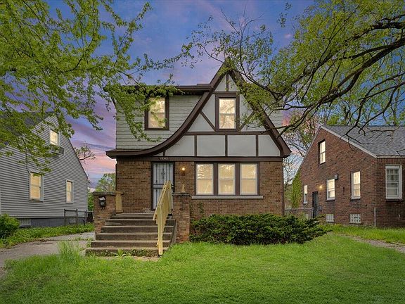 3rd image of 13515 Montrose St
