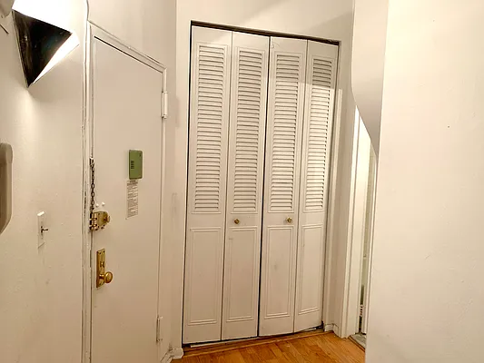 Rented by Compass | media 21