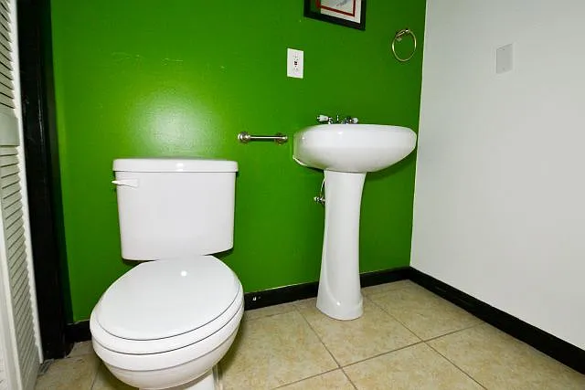 2412 W North Ave #R5 — Photo 18