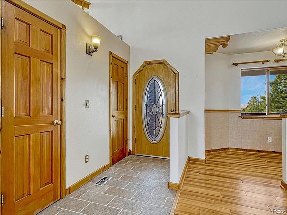 3rd image of 43097 London Drive