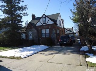 12 Kirkwall Ct, Rockville Centre, NY 11570