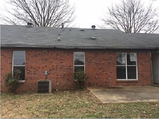 3rd image of 6255 Jamestown Ave