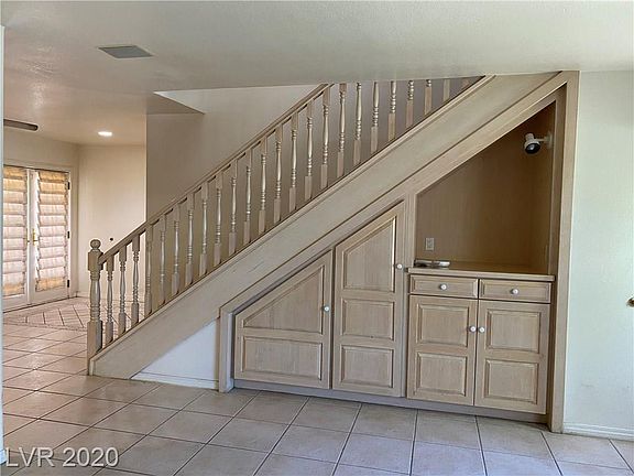 4th image of 3503 Kensbrook St