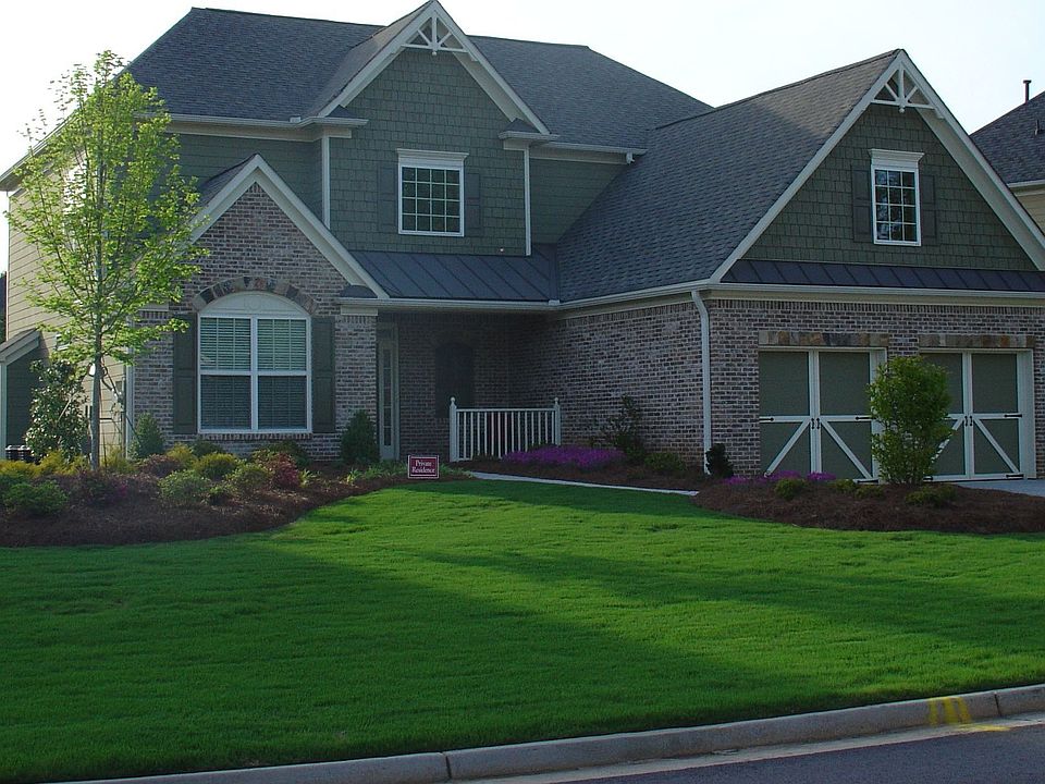 1st image of 111 Northbrooke Trce