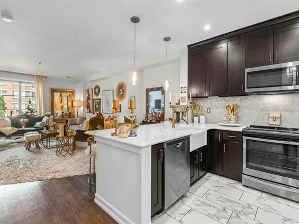 24 Avenue At Port Imperial APT 110, West New York, NJ 07093
