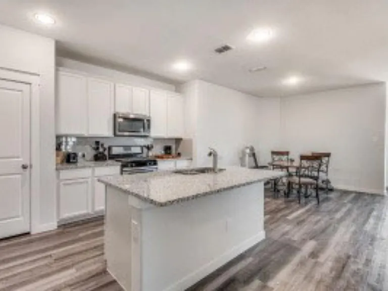 8921 Prairie Dawn Dr — Photo 6