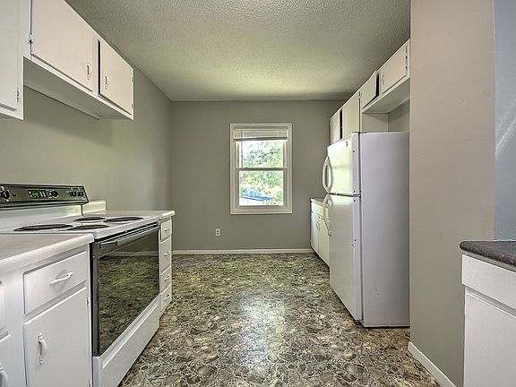 5th image of 635 S McKee St Unit B