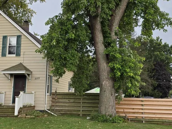 5821 60th STREET, Kenosha, WI 53144