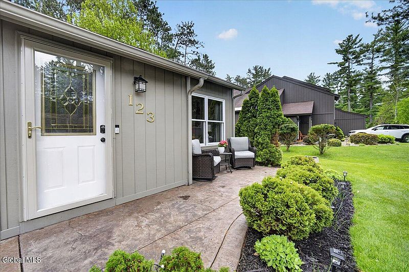 2nd image of 123 Thimbleberry Road