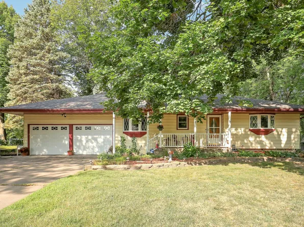 5840 Tennison Dr NE, Fridley, MN 55432