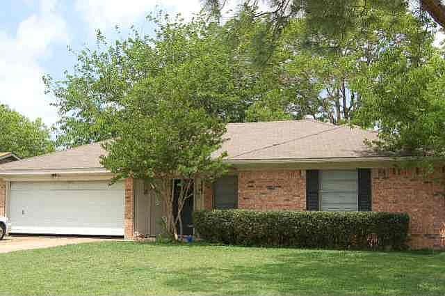 1st image of 1206 Hemphill Dr