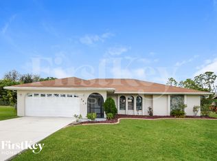 383 Mendoza St, Punta Gorda, FL 33983