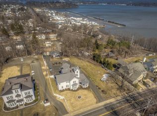 9 E Main St, Stony Point, NY 10980