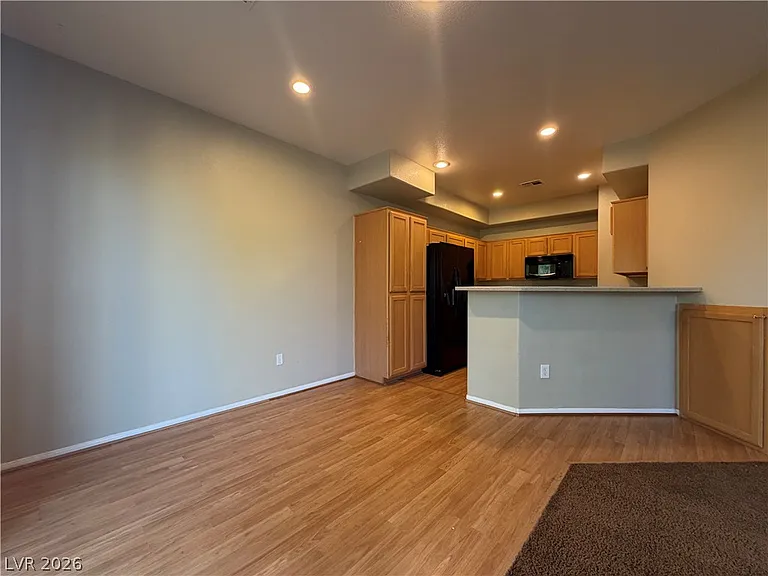 8641 Canfield Canyon Ave — Photo 5