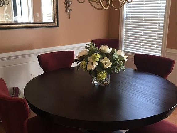 5th image of 208 Christa Dr