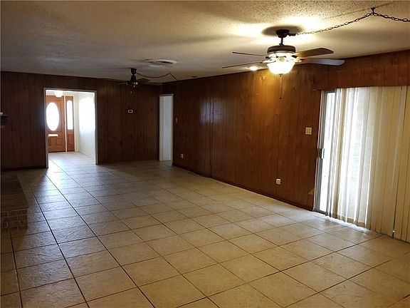 2nd image of 7001 Southhaven Dr