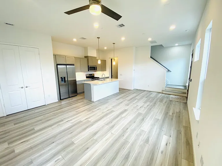 1524 Ojeman Rd #D — Photo 8