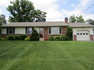 2345 Little Hill Rd, Narvon, PA 17555
