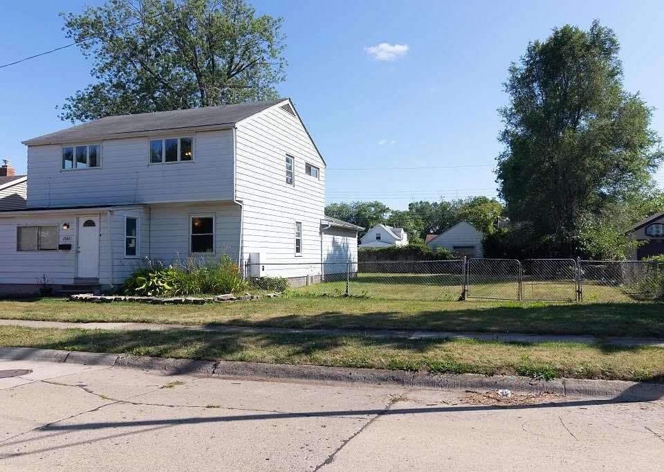 2nd image of 7052 Cadillac Ave