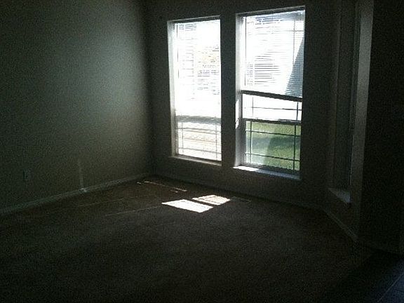 5th image of 20192 Colebrook Ave