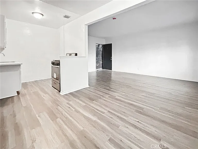 1109 S Minnie St #1109 — Photo 14