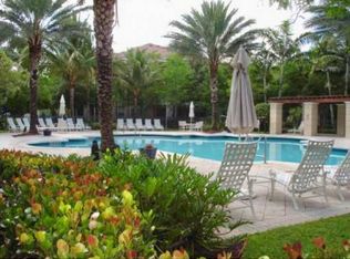 2622 Riverside Dr, Pompano Beach, FL 33065