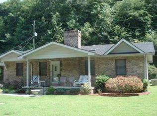 147 Honeysuckle Dr, Pikeville, KY 41501